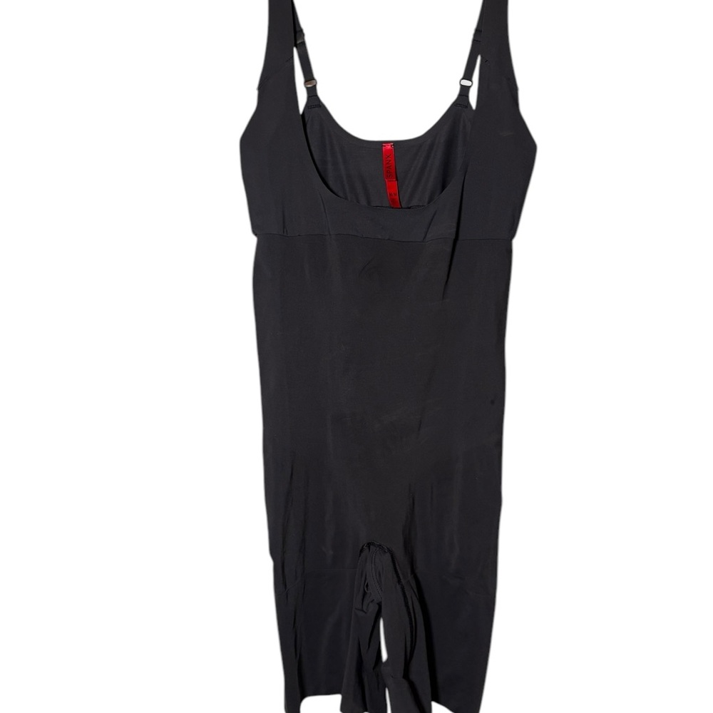Spanx Shapewear Bodysuit Compression Mid Thigh Smoothing Black M